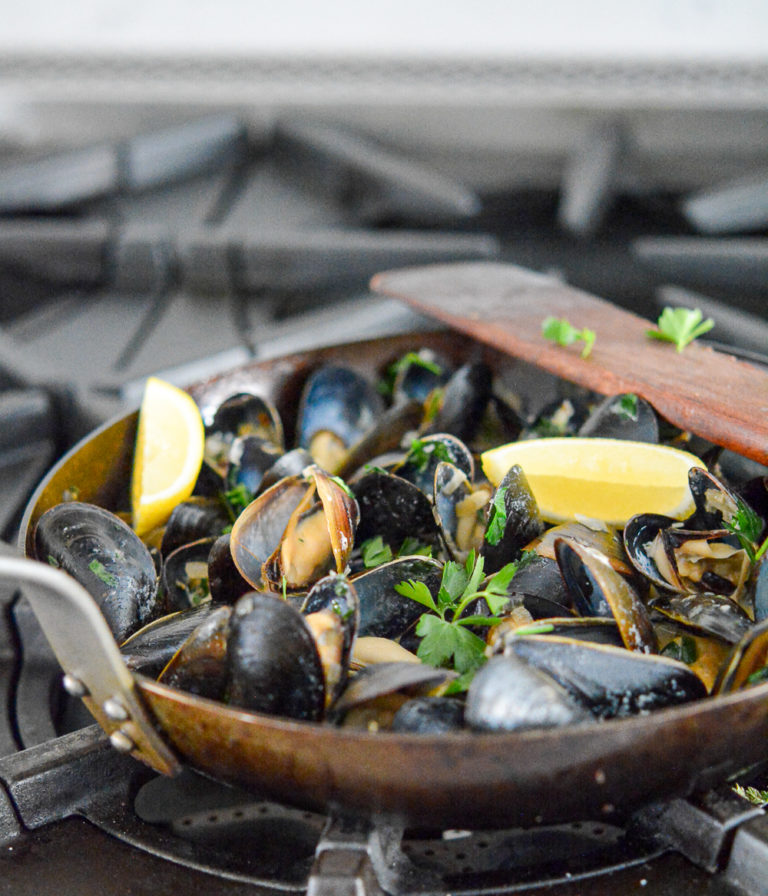 Garlicky Guinness Mussels SheCooks.Design